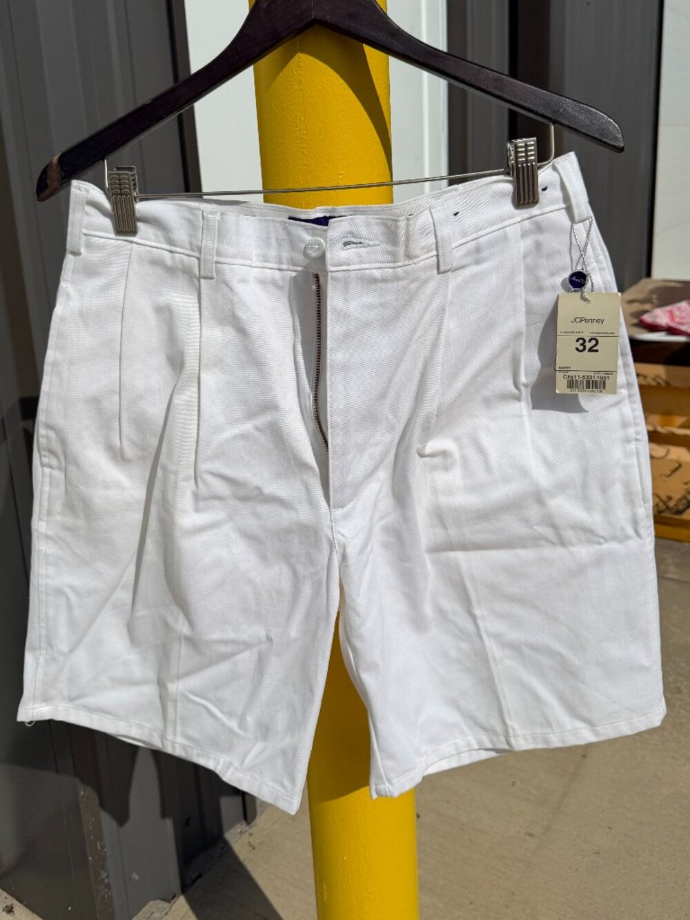 NWT Hunt Club JCPenney White Pleated Bermuda Shorts Size 32 Vintage Preppy